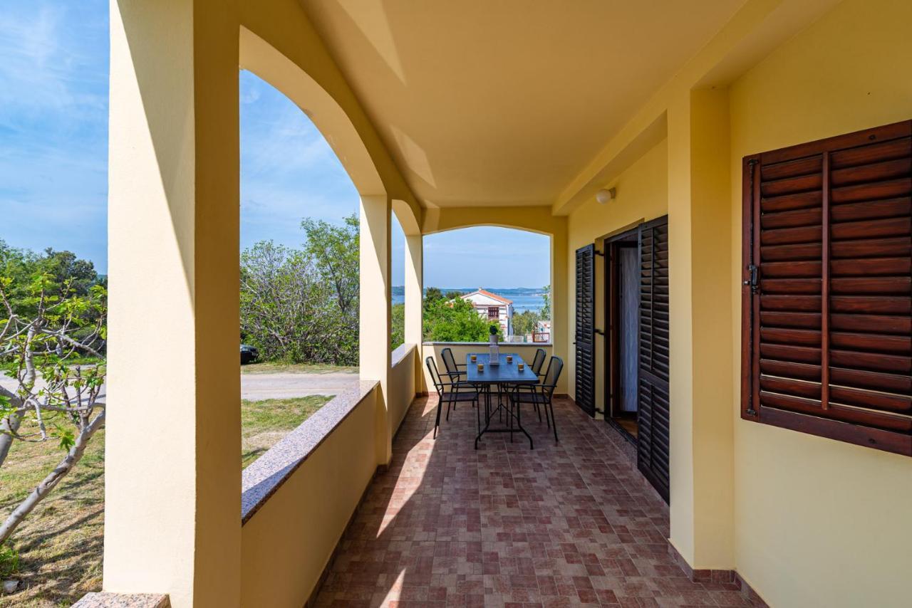 Apartment Marija Novigrad  Buitenkant foto