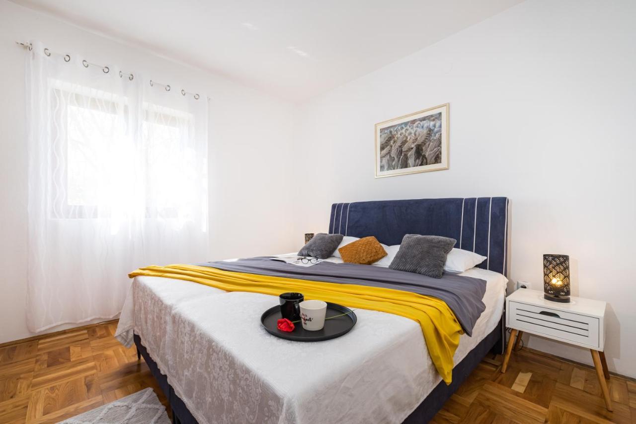 Apartment Marija Novigrad  Buitenkant foto